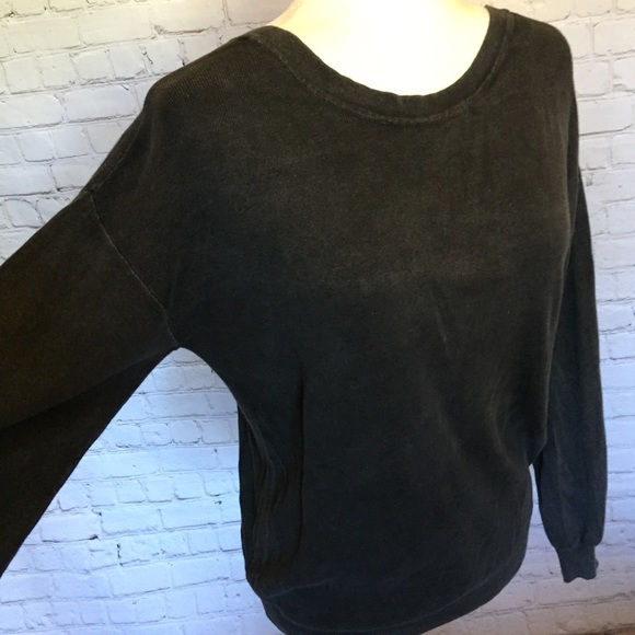 Callahan Anthropologie Soft V-Back Sweatshirt - Picture 3 of 16